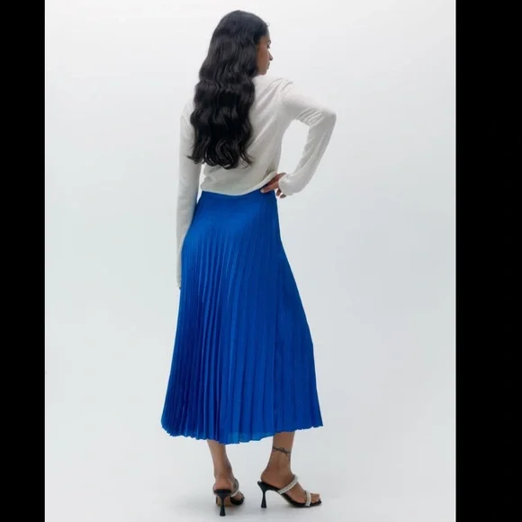 Zara Blue Satin Effect Pleated Midi Skirt - Picture 5 of 10